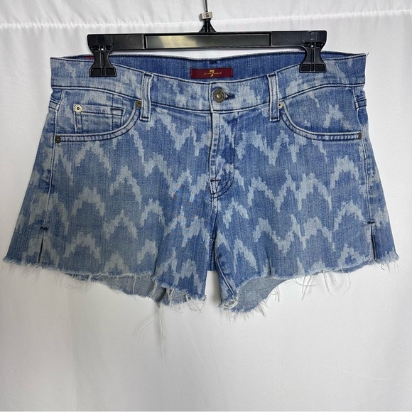 7 For All Mankind zig-zag ikat print aztec denim shorts size 27 Like-New 7FAM - Picture 1 of 6